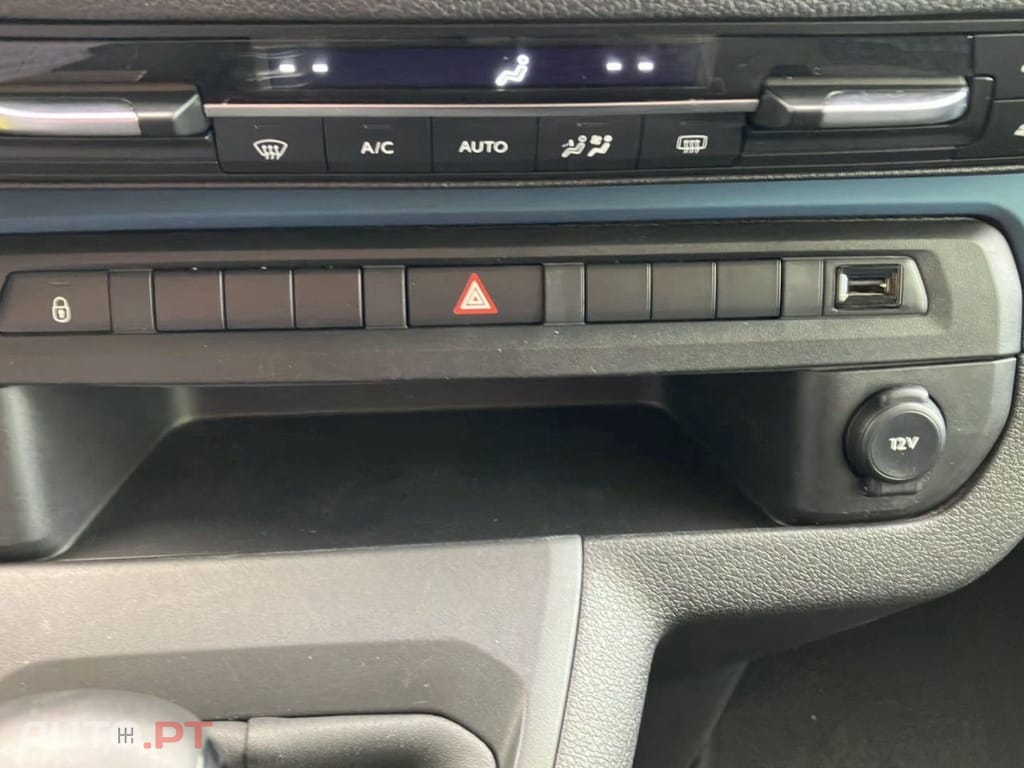 Peugeot Traveller 1.5 BlueHDi L2H1 Business Standard