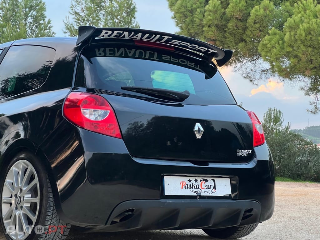 Renault Clio 2.0 16V Sport