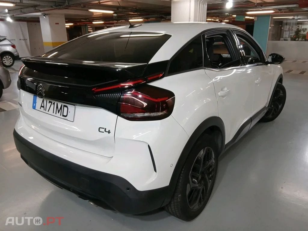 Citroen C4 1.2 PureTech Shine Pack EAT8