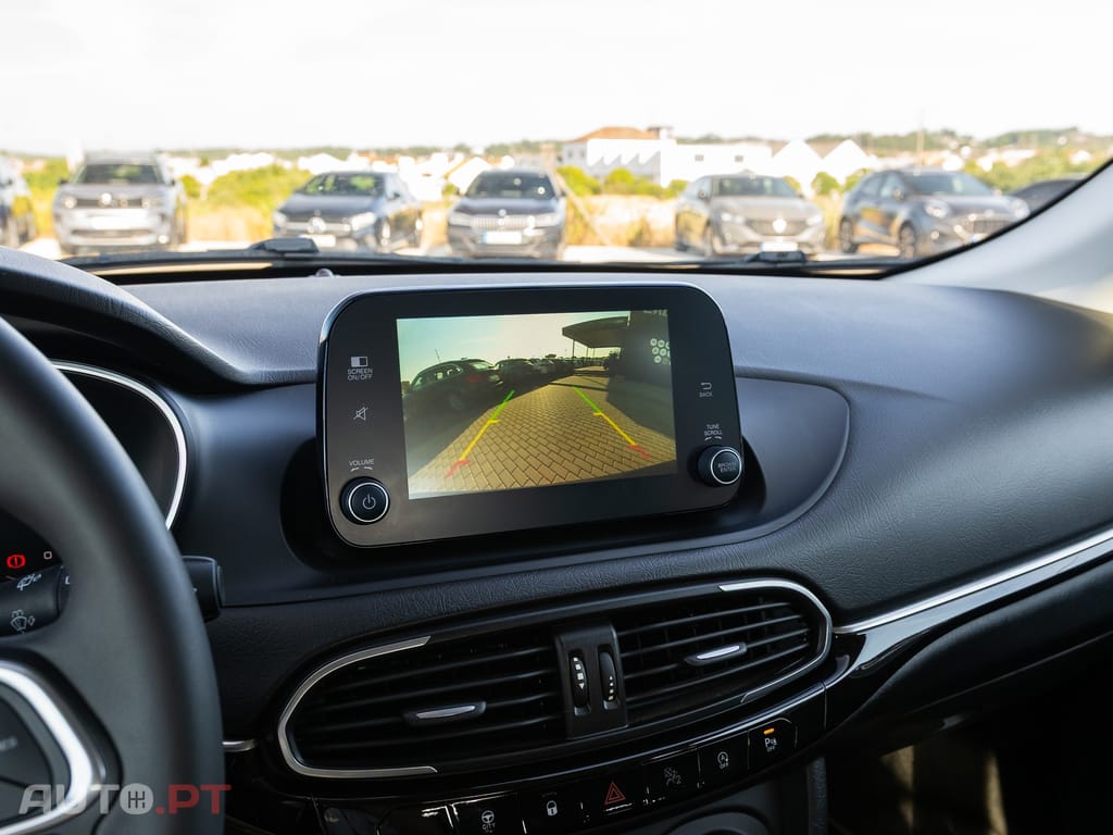 Fiat Tipo 1.3 MultiJet Life — fotografia 15