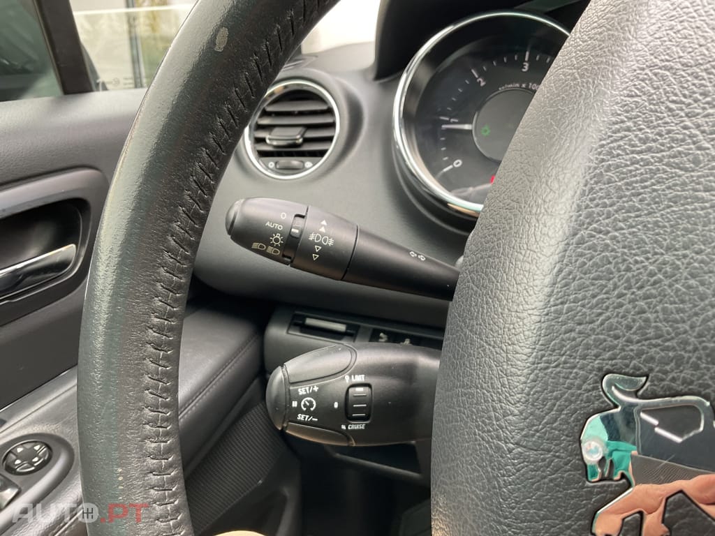 Peugeot 3008 1.6 HDi Premium