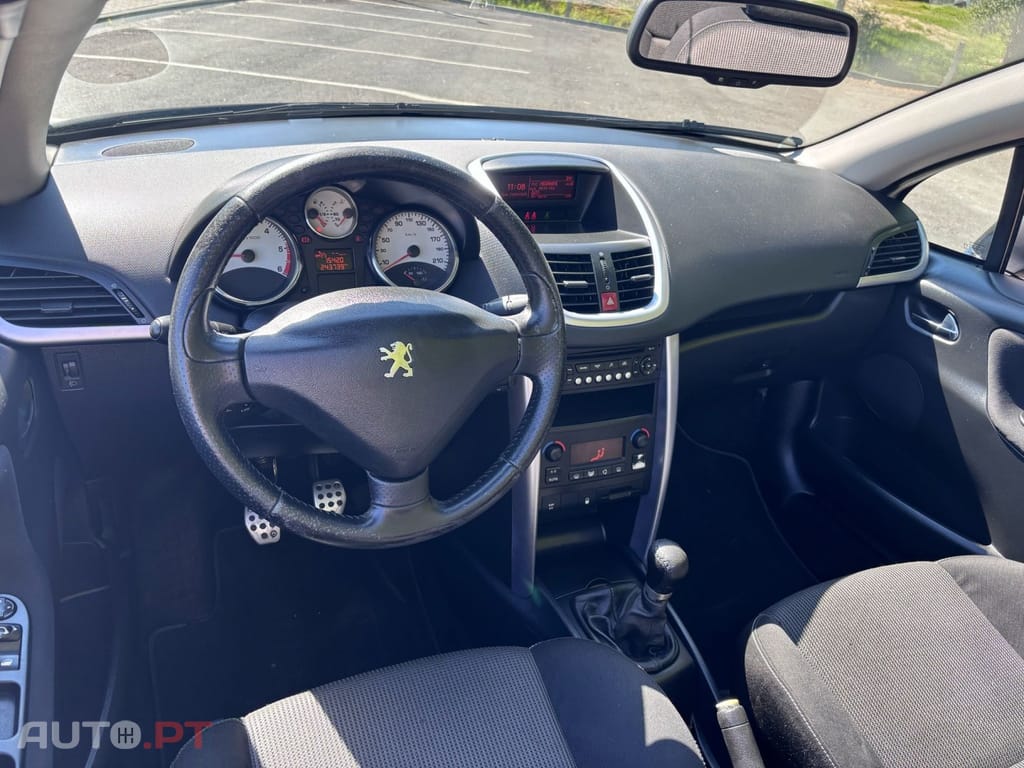 Peugeot 207 CC 1.6 HDi FAP