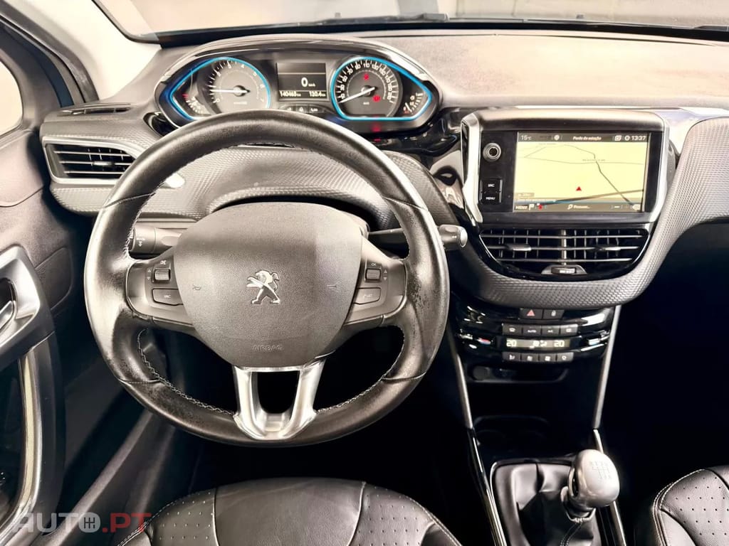 Peugeot 2008 PureTech 130 Allure