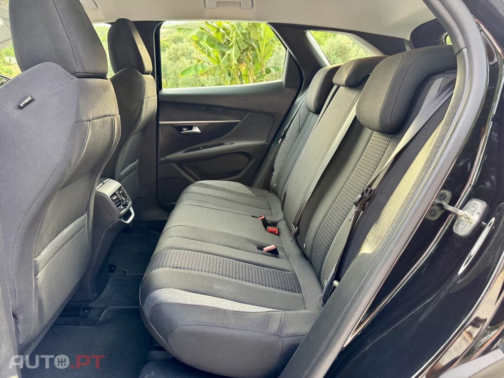 Peugeot 3008 1.5 BlueHDi Active Pack