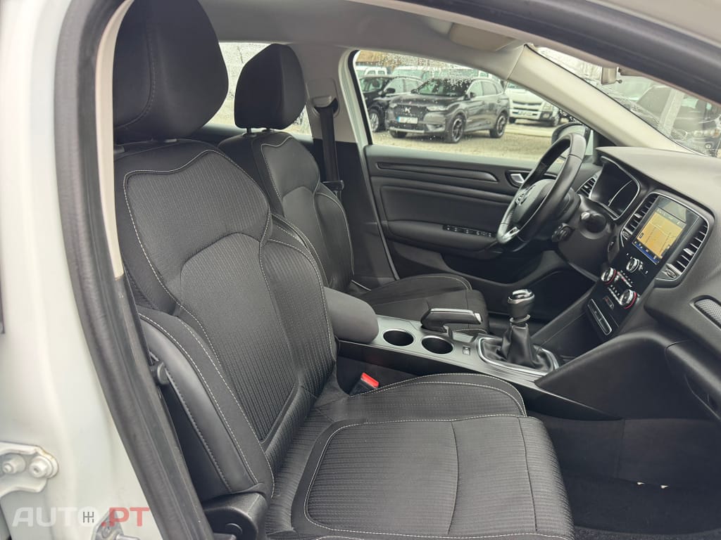 Renault Mégane Sport Tourer 1.5 Blue dCi Intens