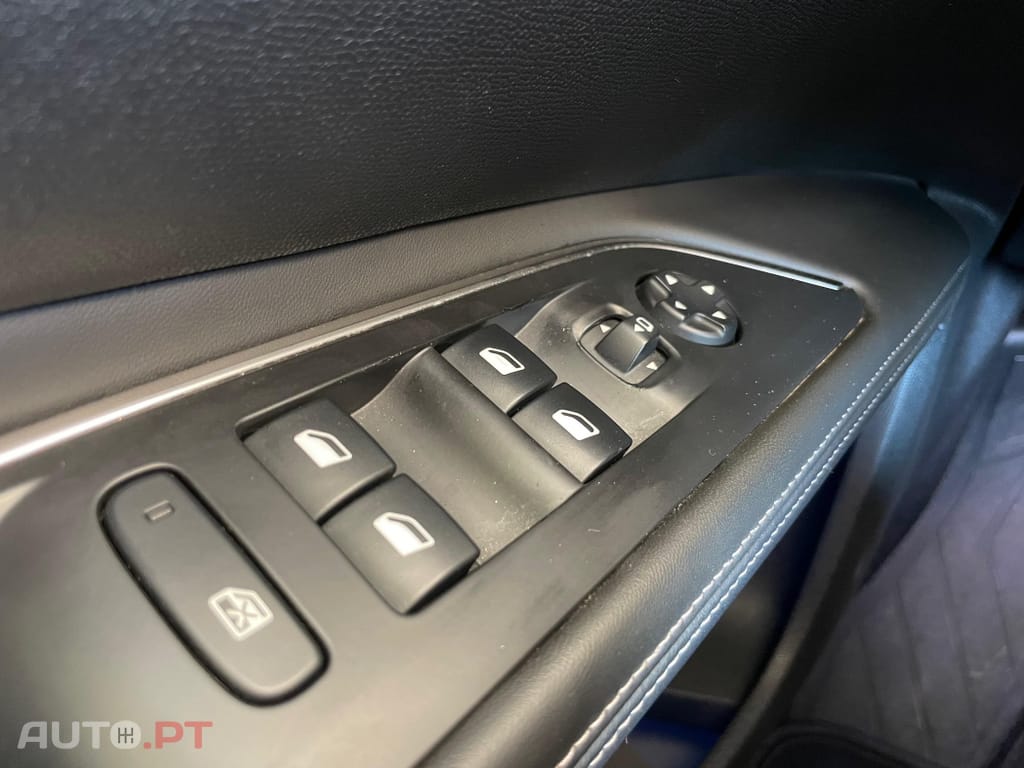 Peugeot 5008 1.5 BlueHDi Allure