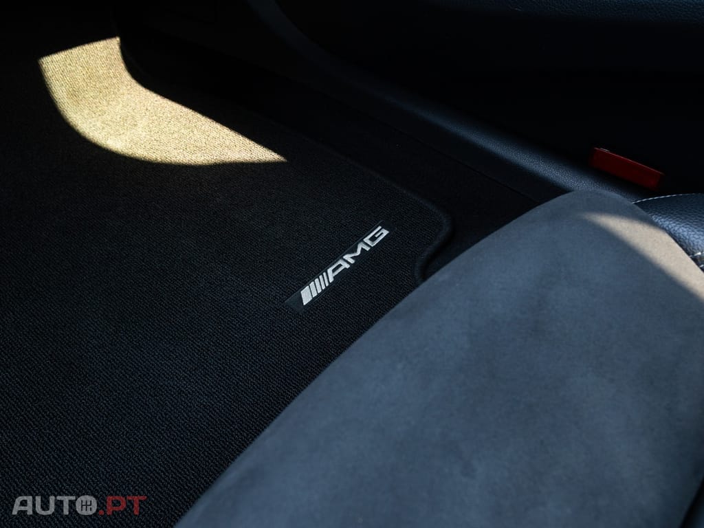 Mercedes-Benz E 220 d AMG Line 7L