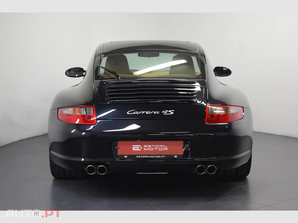 Porsche 911 Carrera 4S Coupe Tiptronic
