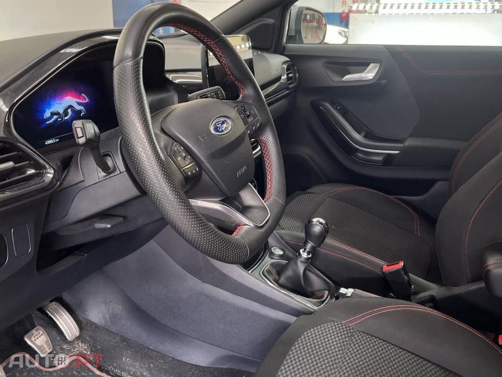 Ford Puma 1.0 Ecoboost MHEV ST-Line 
