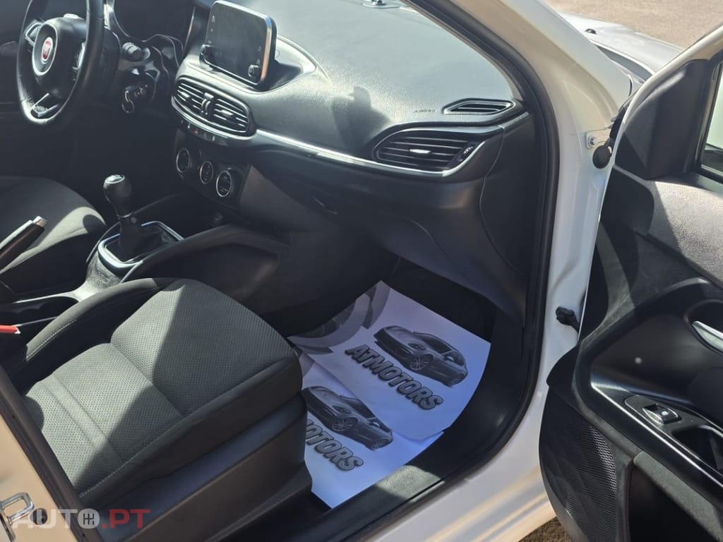 Fiat Tipo 1.3 M-Jet Lounge Tech J17