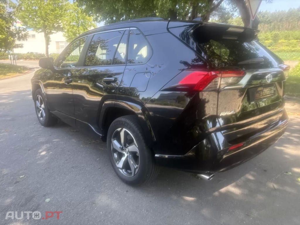 Toyota RAV4 2,5 Teamplayer