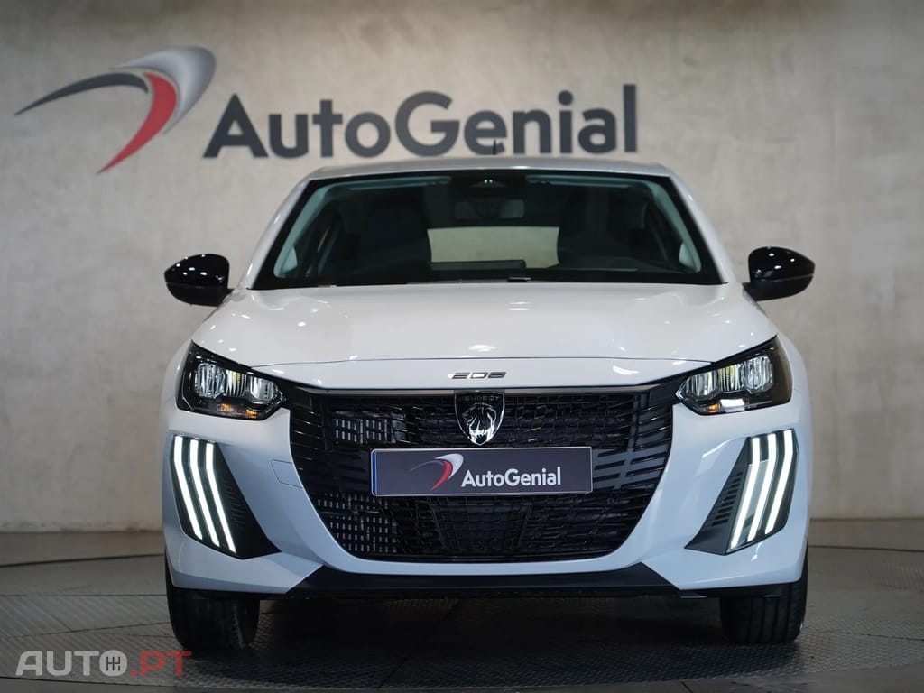 Peugeot 208 1.2 Hybrid Style e-DCS6