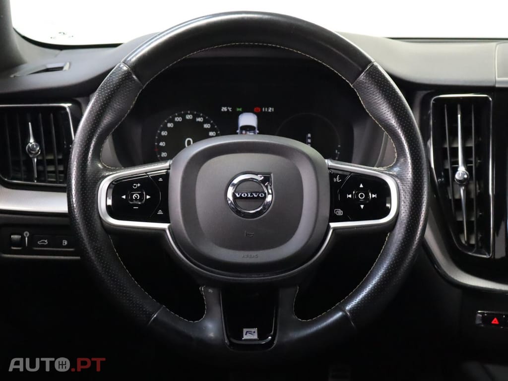 Volvo XC60 2.0 T8 Phev R-Design 