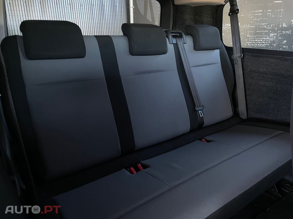 Peugeot Traveller 1.5 BlueHDi L2H1 Active Standard