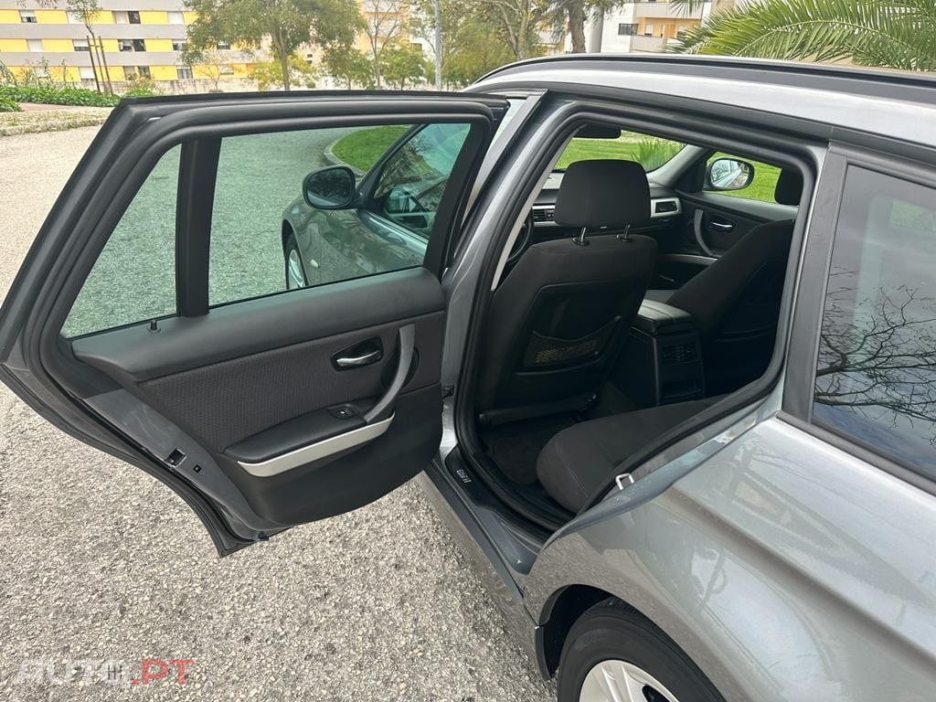 BMW 318 d Touring Line Sport