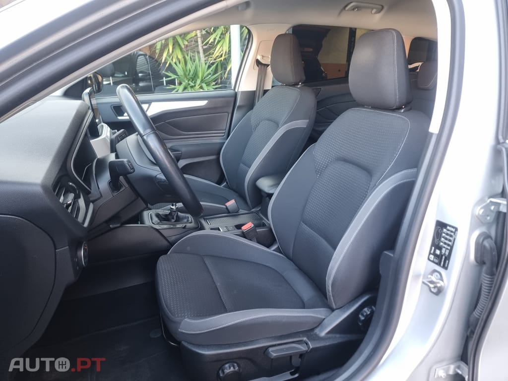 Ford Focus SW 1.5 TDCi EcoBlue Business