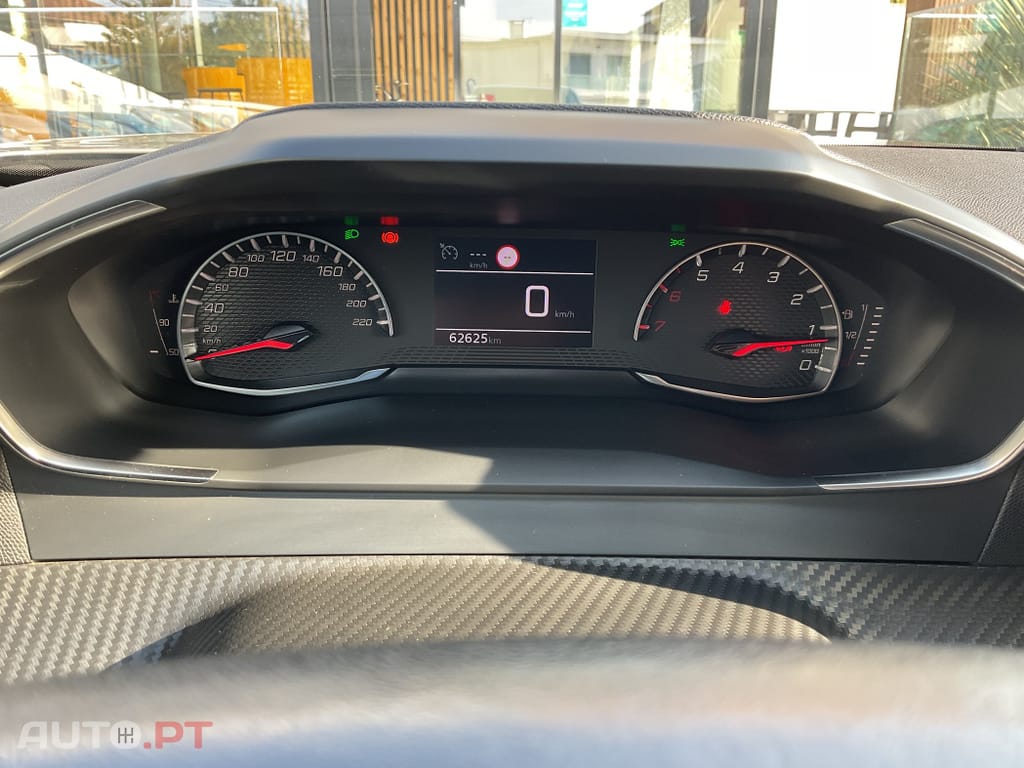 Peugeot 2008 1.2 PureTech Active Pack