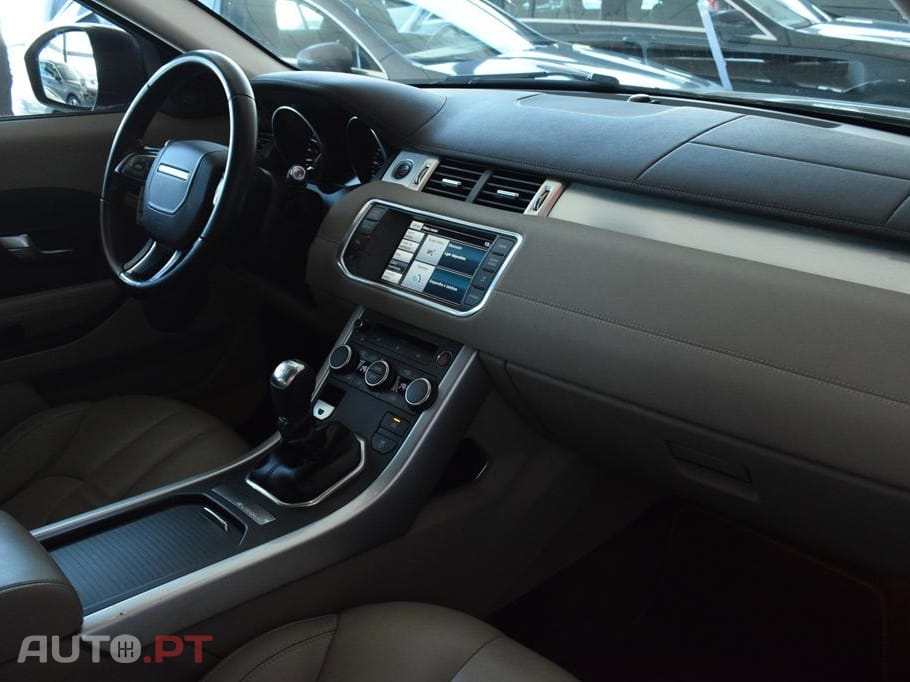 Land Rover Evoque 2.2 eD4 Dynamic