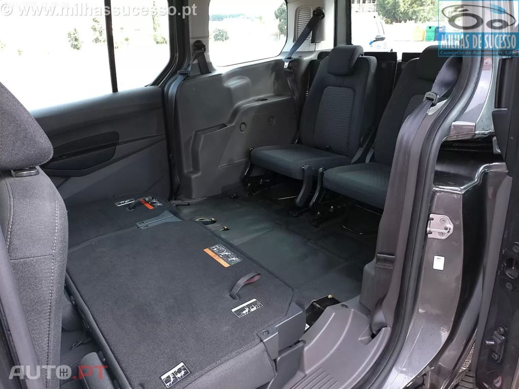 Ford Tourneo Grand 1.5 TDCi Active