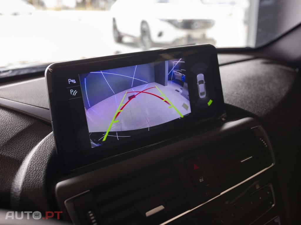 BMW 220 i Coupe Pack M