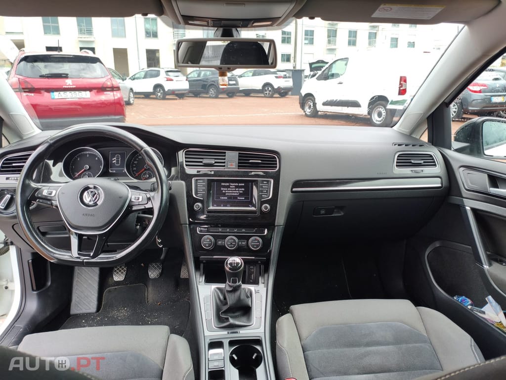Volkswagen Golf 1.6 TDi Highline