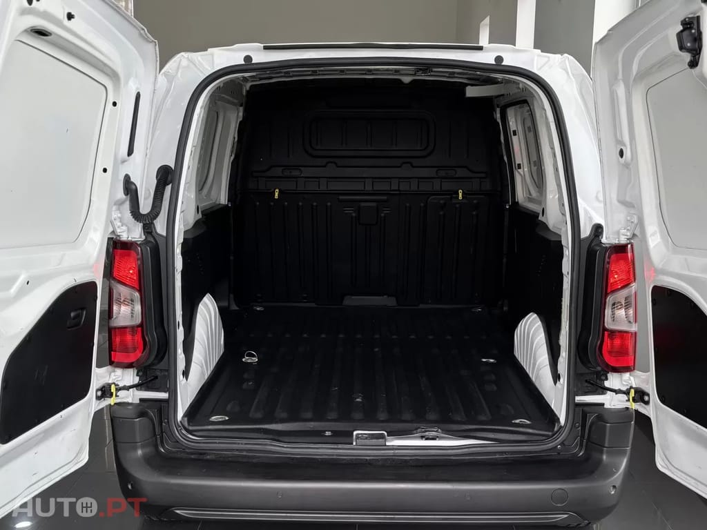 Peugeot Partner PARTNER 1.5 BLUEHDI PRO ST 3-LUG ( iva dd )