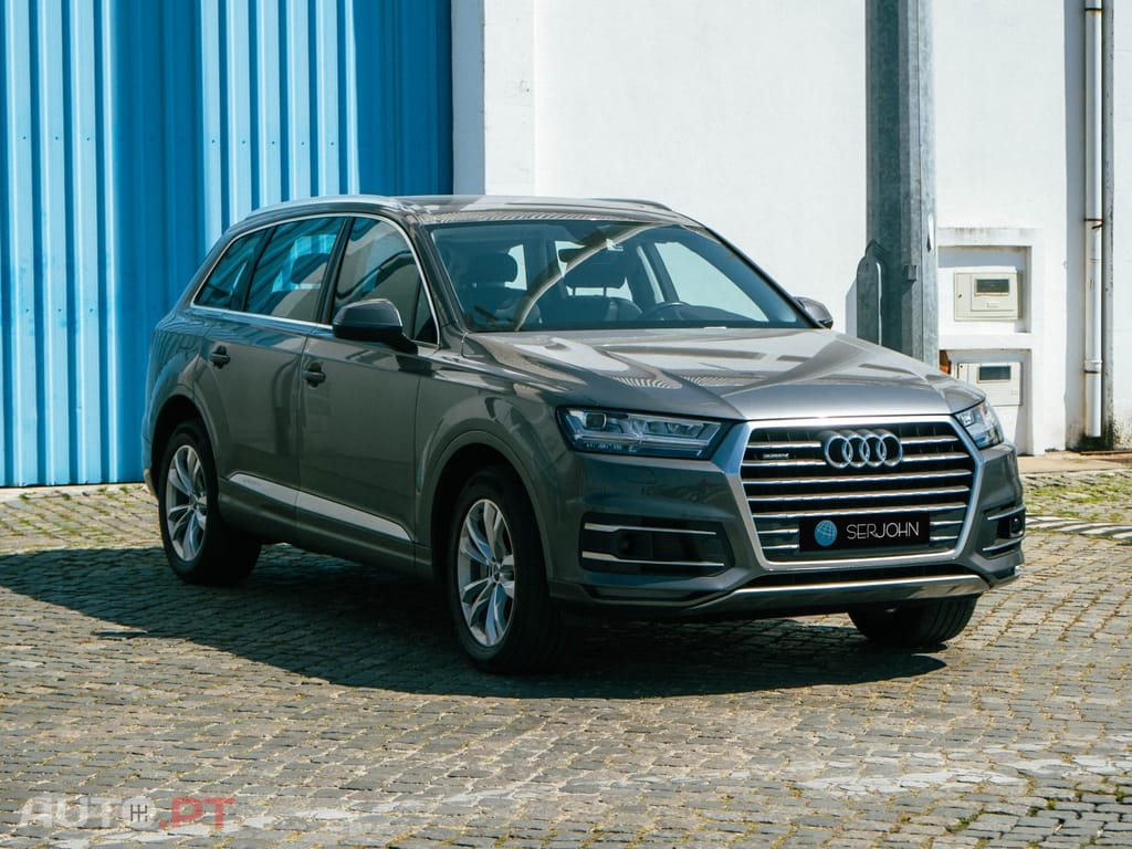 Audi Q7 3.0 TDi quattro Tiptronic 7L