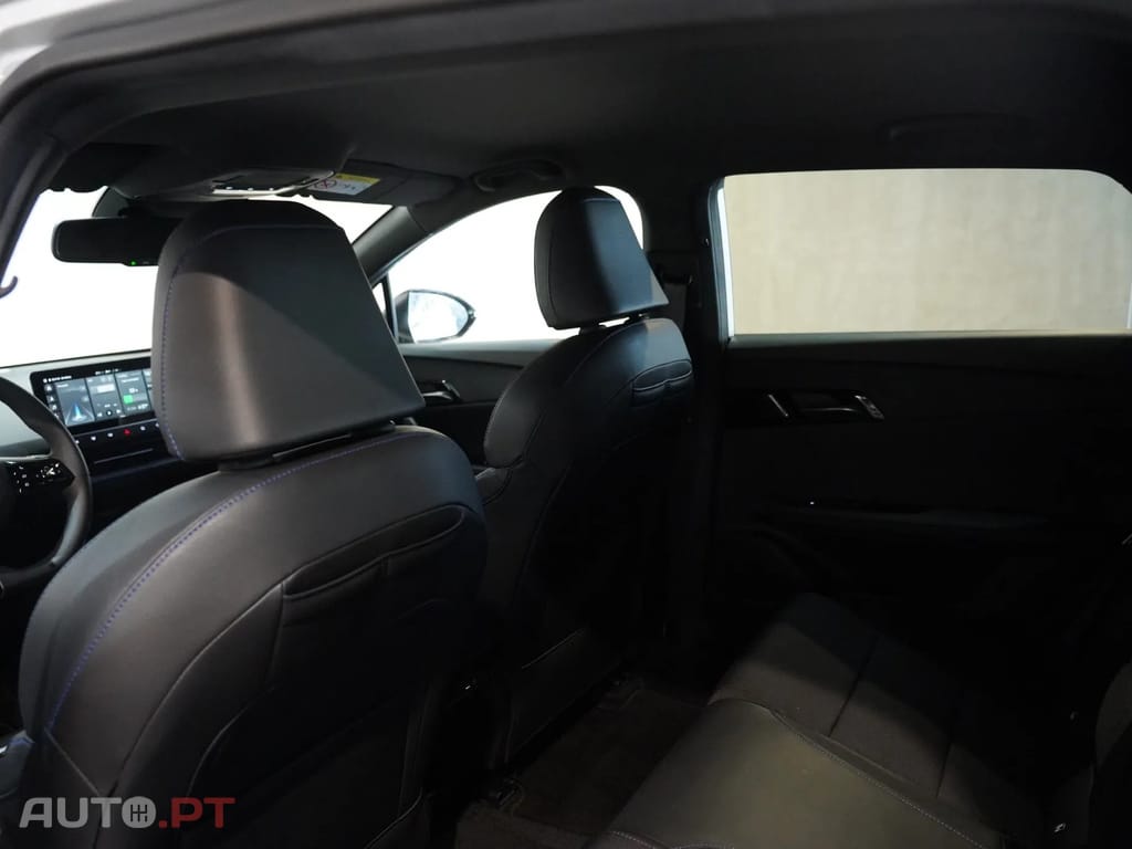 MG MG4 64 kWh Luxury