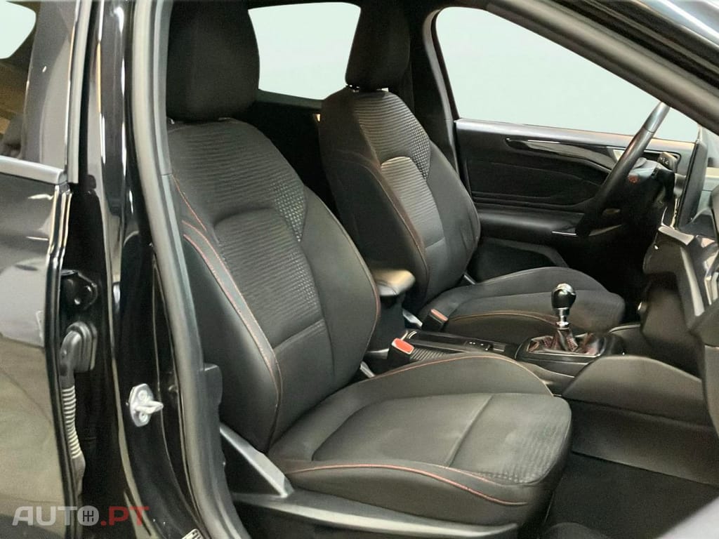 Ford Focus 1.0 EcoBoost MHEV ST-Line