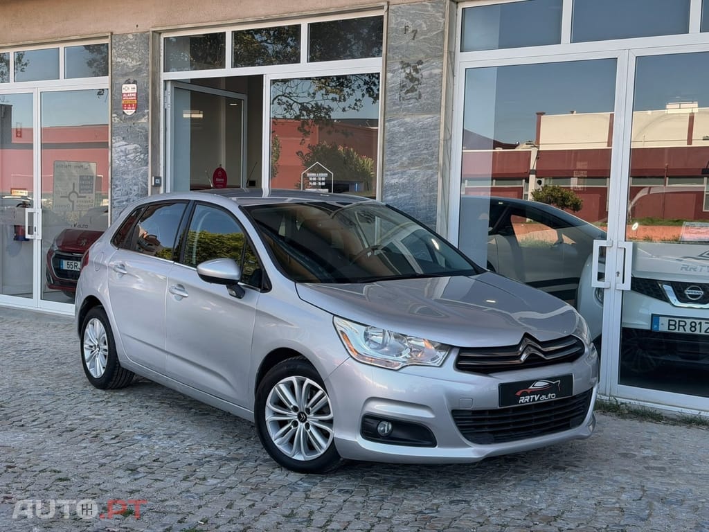 Citroën C4 1.6 e-HDi Exclusive — fotografia 9