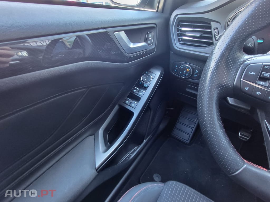 Ford Focus 1.5 TDCi EcoBlue ST-Line