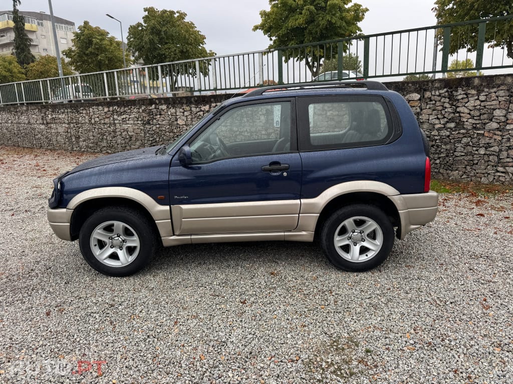 Suzuki Grand Vitara MT 1.6 Prestige