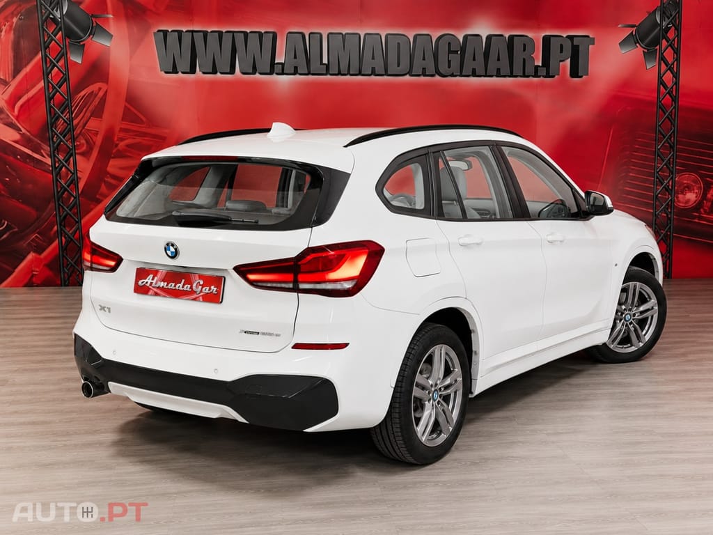 BMW X1 25 e xDrive Pack M