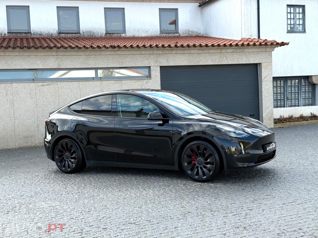 Tesla Model Y Performance Dual Motor AWD