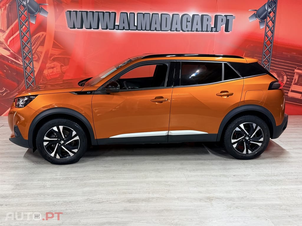 Peugeot E-2008 50 kWh Allure Pack