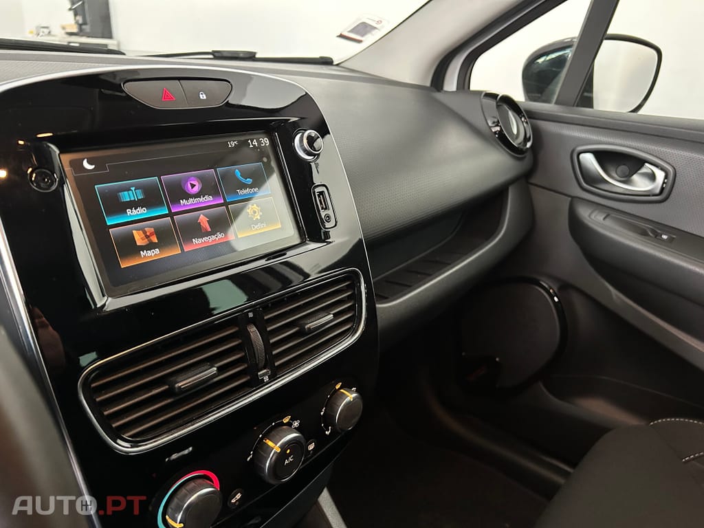 Renault Clio 0.9 TCE LIMITED BI-FUEL