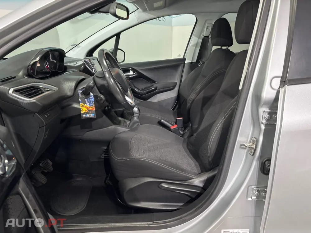 Peugeot 208 1.6 BlueHDi Active
