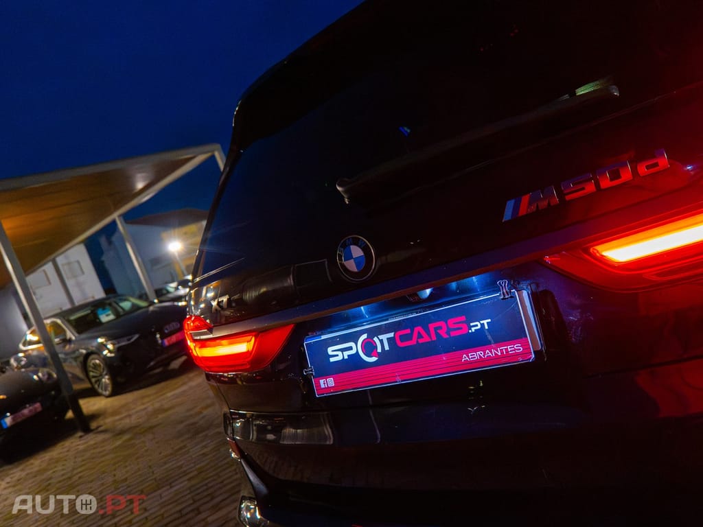 BMW X7 M50d