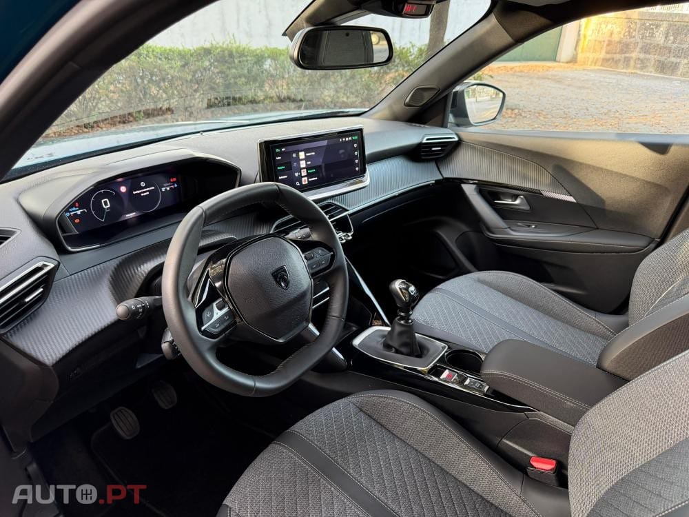 Peugeot 2008 1.2 PureTech Allure Pack