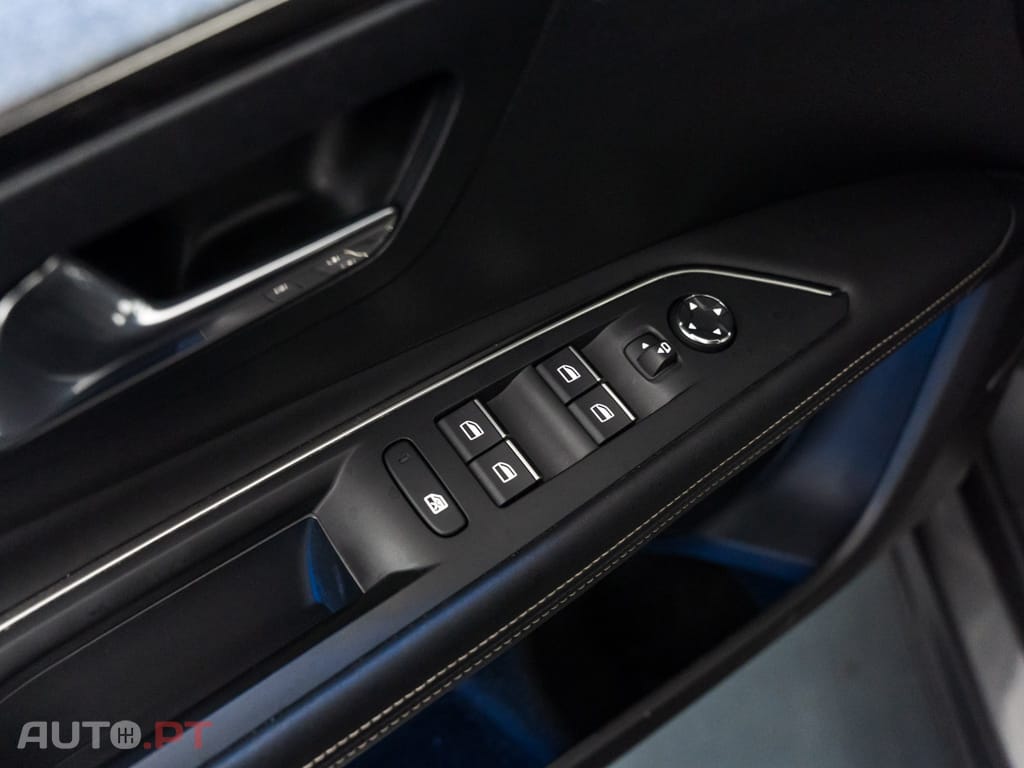 Peugeot 3008 1.5 BlueHDi GT EAT8