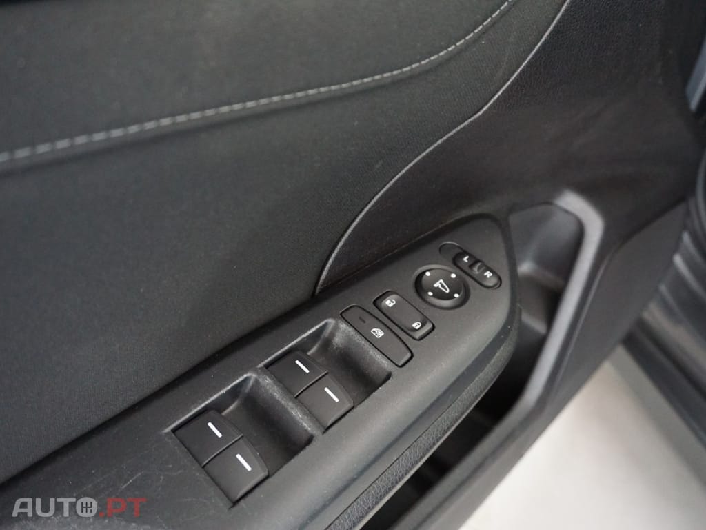 Honda Civic 1.6 i-DTEC Elegance Navi