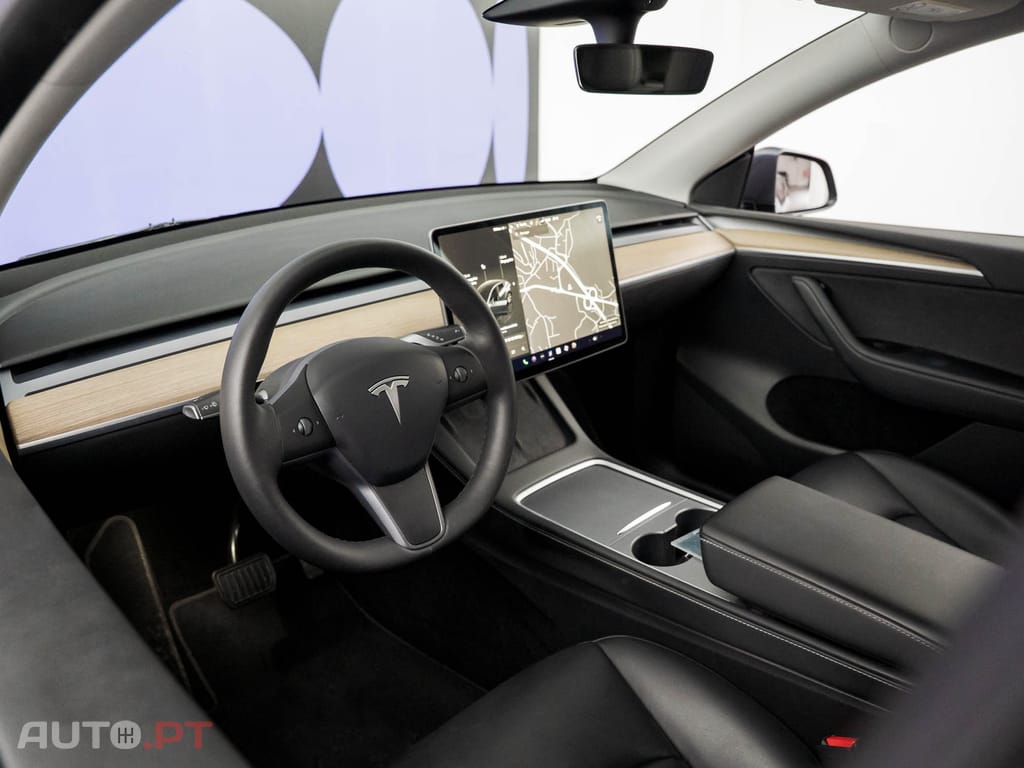 Tesla Model Y Long Range Tração Integral