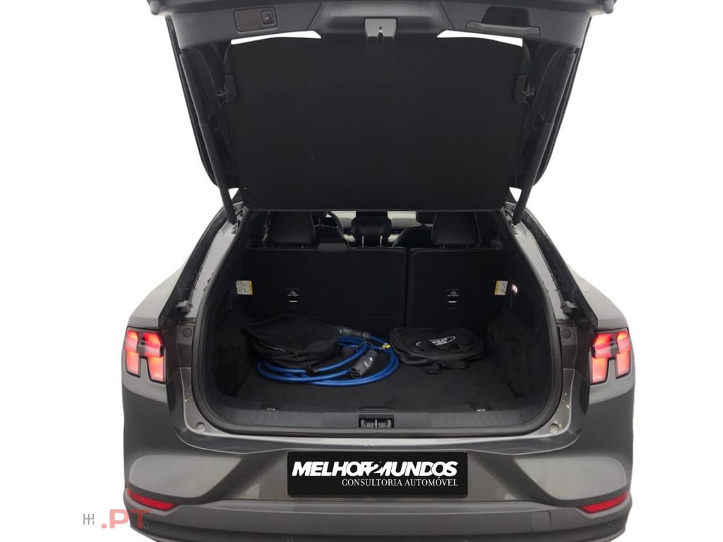 Ford Mustang Mach-E Standard Range