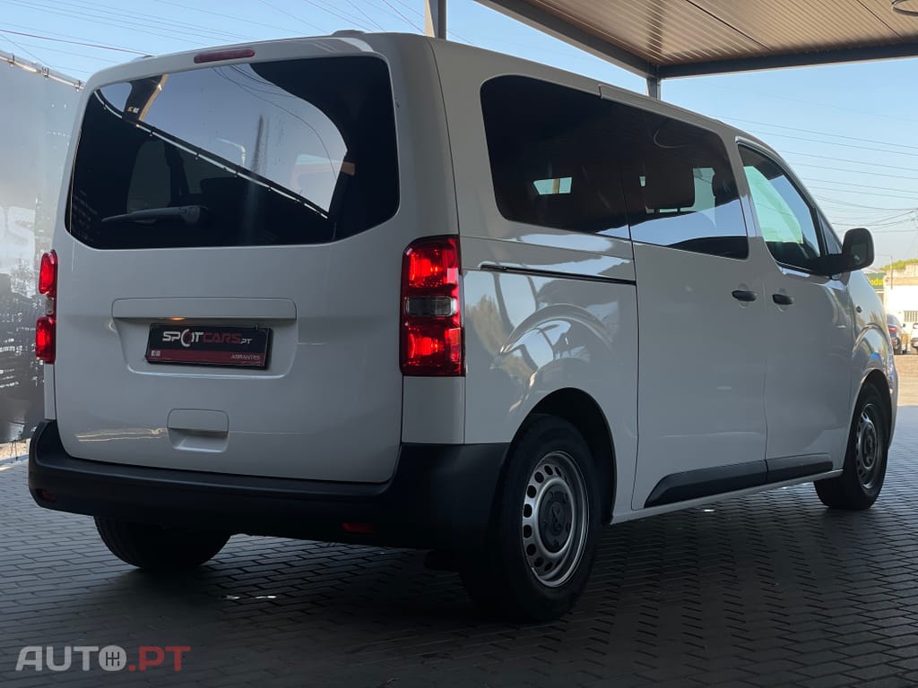 Peugeot Traveller 1.5 BlueHDi L2H1 Active Standard
