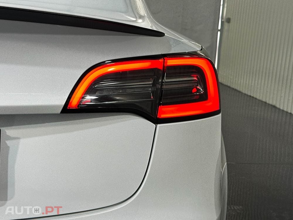 Tesla Model 3 Performance AWD