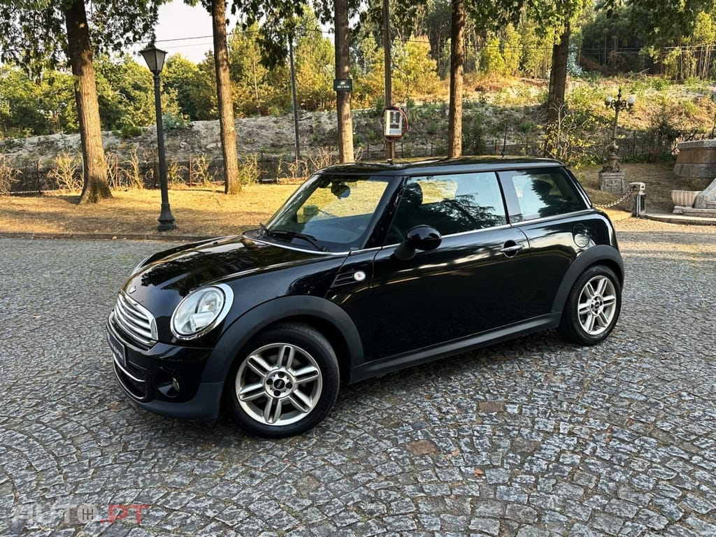 MINI Cooper Cooper D