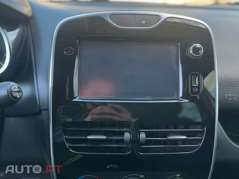 Renault Clio (Energy) TCe 90 Start & Stop LIMITED