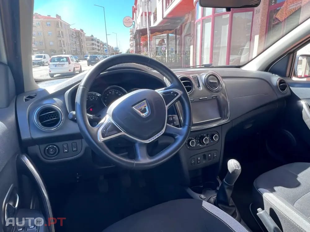 Dacia Sandero 0.9 TCe LPG Stepway Celebration
