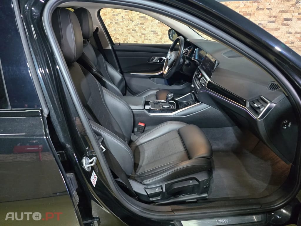 BMW 320 e xDrive Aut. — fotografia 8