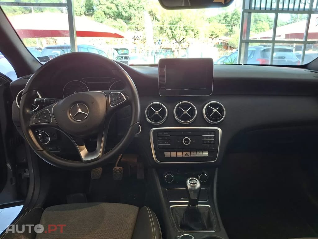 Mercedes-Benz A 180 d Urban